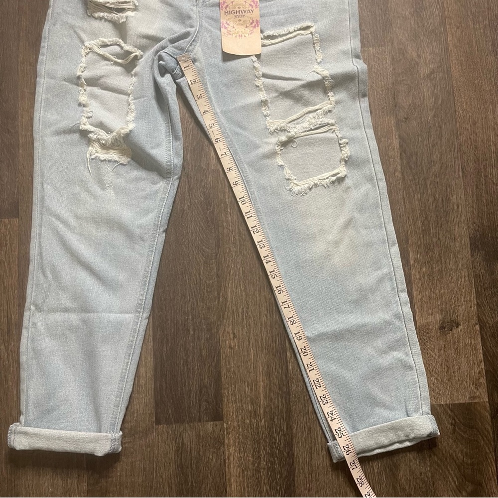 Highway Jeans Light Blue Boyfriend Cut Distressed Jeans Size 9 - Picture 8 of 10